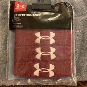 Under Armour performance wristbands.  4 pack. NWT. Burgundy